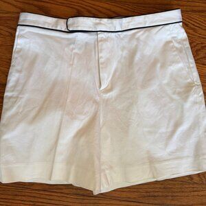 Adorable & Perfect Condition Ralph Lauren Golf Shorts White Navy Trim Size 10